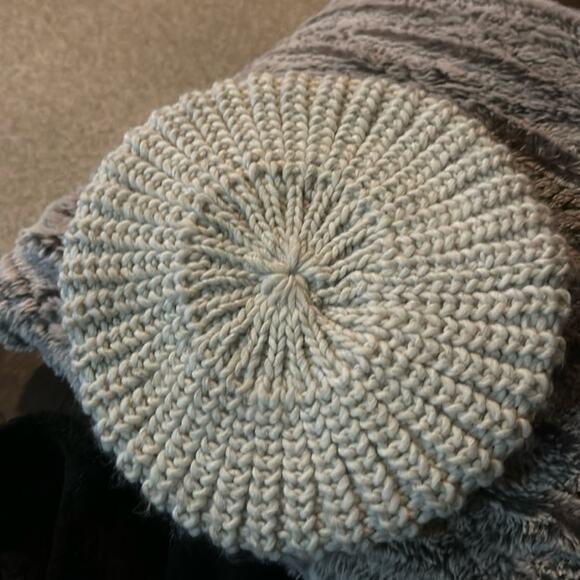 Italian beige beret - Picture 1 of 3